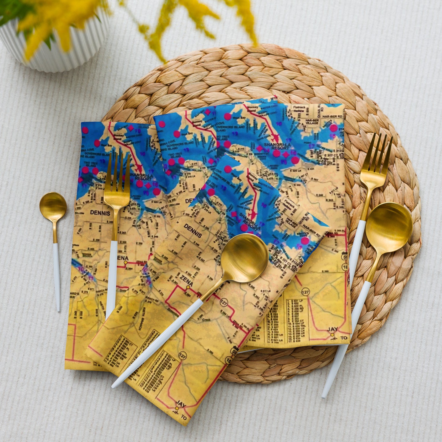 ON GRANDTIME Vintage Grand Lake cloth napkin set