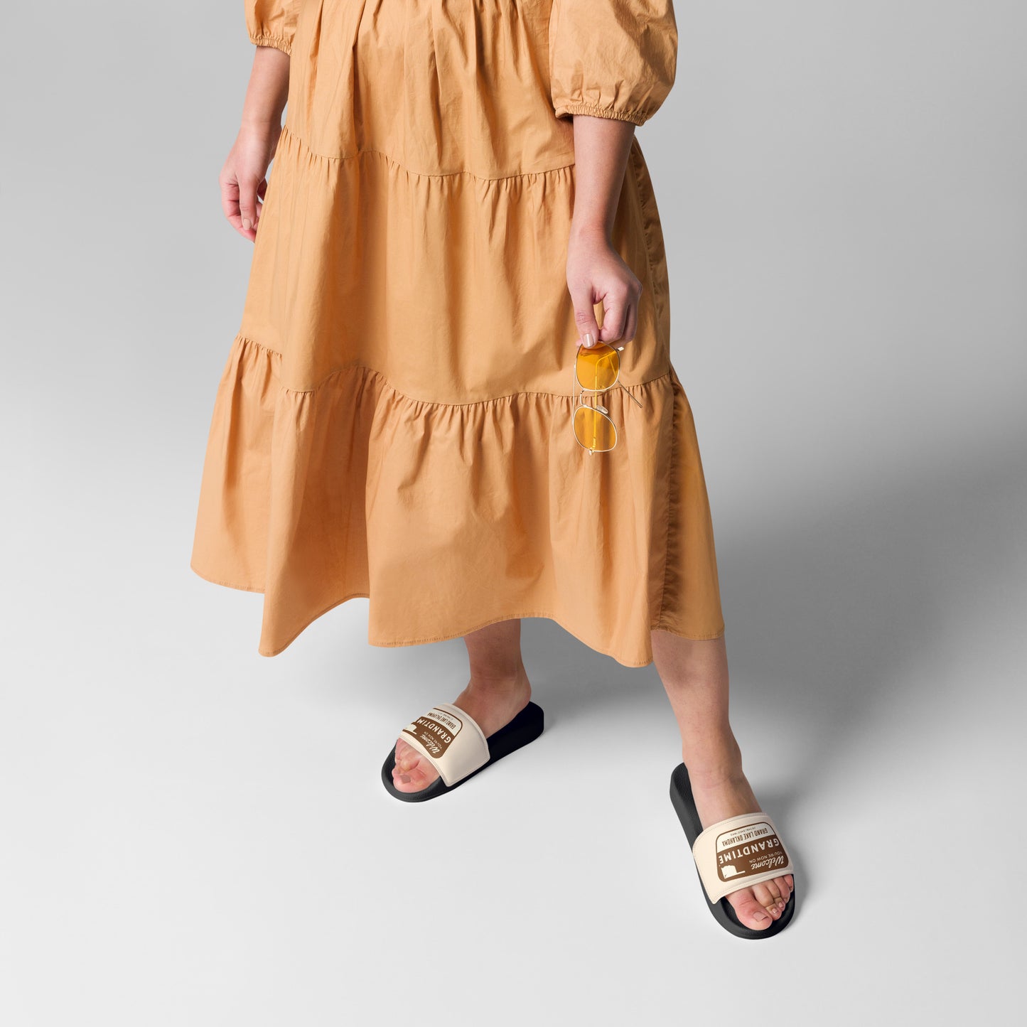 ON GRANDTIME Custom National Forest Design on comfy Women's slides