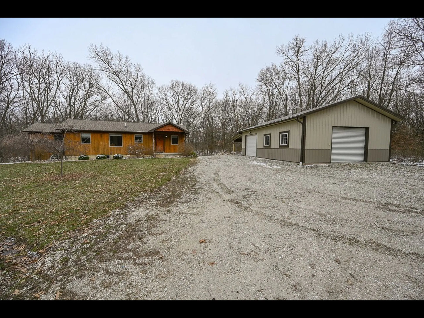 105± Acres with Cabin and Prime Hunting | Adams County, Illinois