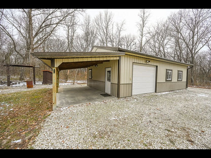 105± Acres with Cabin and Prime Hunting | Adams County, Illinois