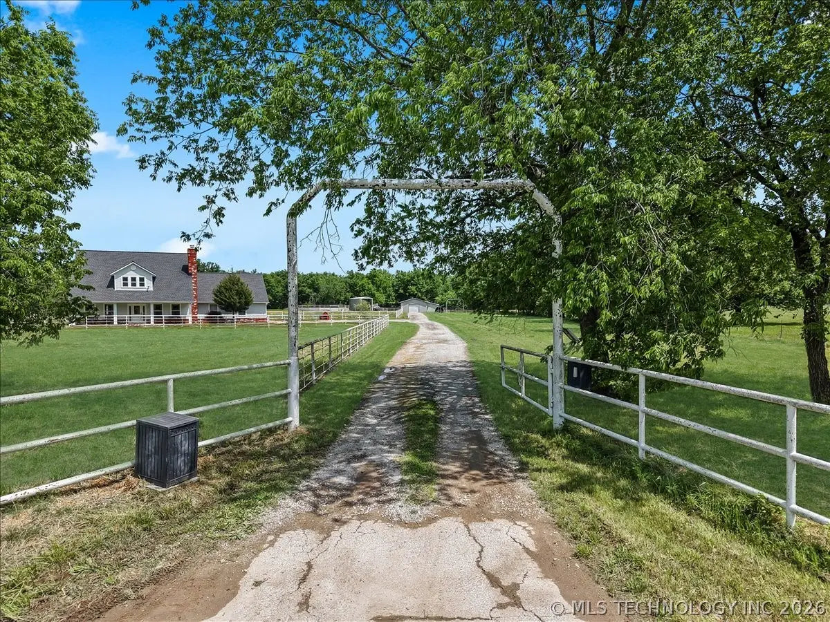 1421 S 257th East Avenue Catoosa, OK 74015 - Ranch Property